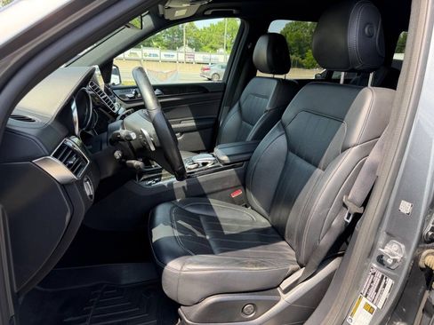 Used 2018 Mercedes-Benz GLS 450 4MATIC image 8
