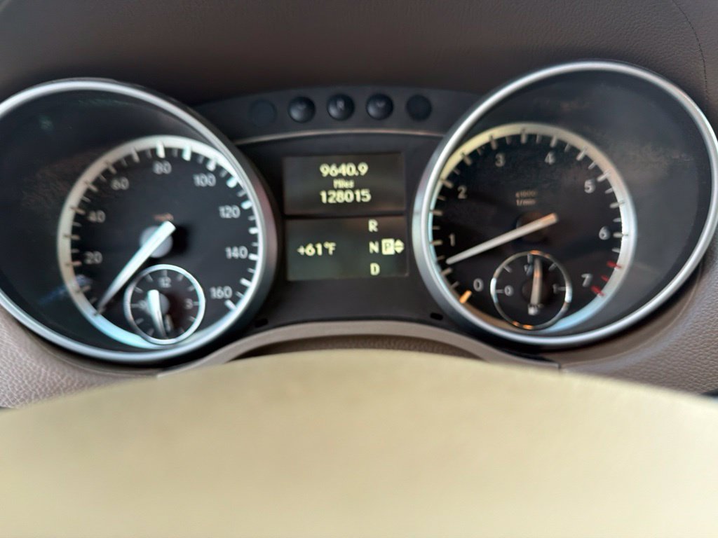 Used 2010 Mercedes-Benz GL 450 4MATIC image 26