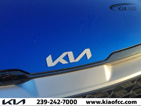 Used 2023 Kia Sportage EX FWD image 9