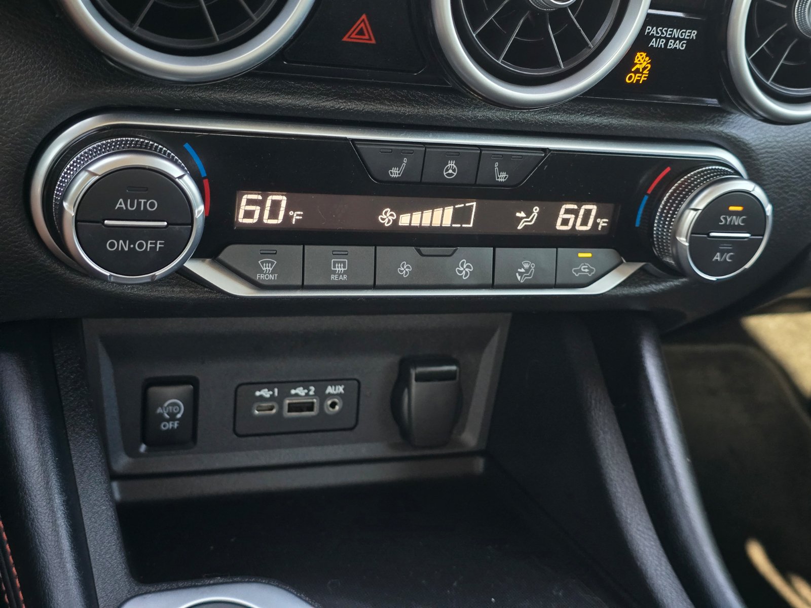 Certified 2025 Nissan Sentra SR w/ SR Premium Package FWD image 19