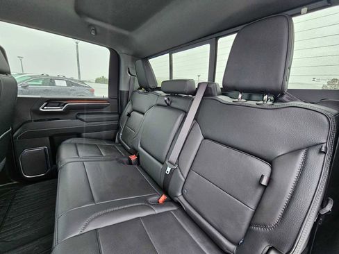 New 2026 GMC Sierra 3500 Denali AWD/4WD image 18