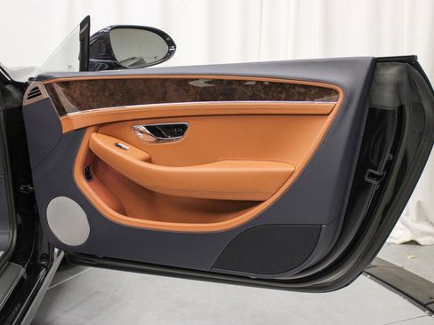 New 2026 Bentley Continental GTC image 37