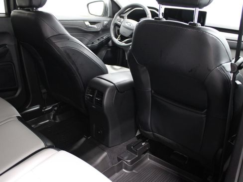 Used 2023 Ford Escape Platinum AWD/4WD image 22