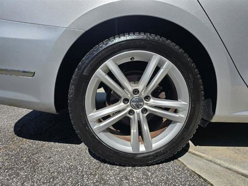 Used 2014 Volkswagen Passat TDI SEL Premium image 11