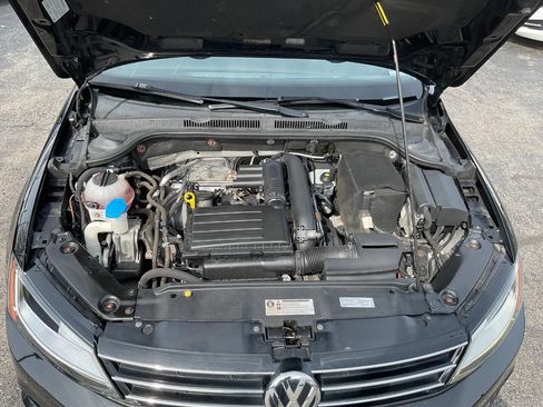 Used 2017 Volkswagen Jetta SE FWD image 25