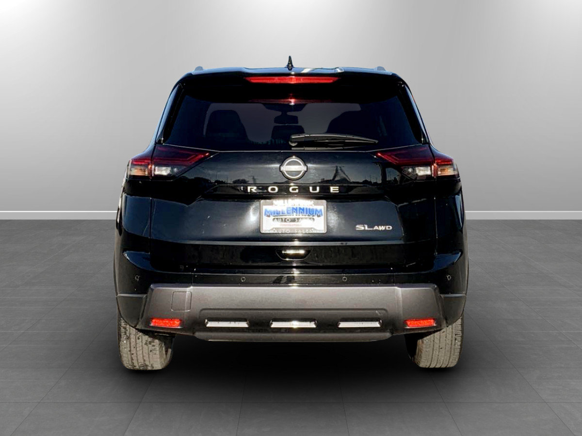 Used 2026 Nissan Rogue SL AWD/4WD image 6