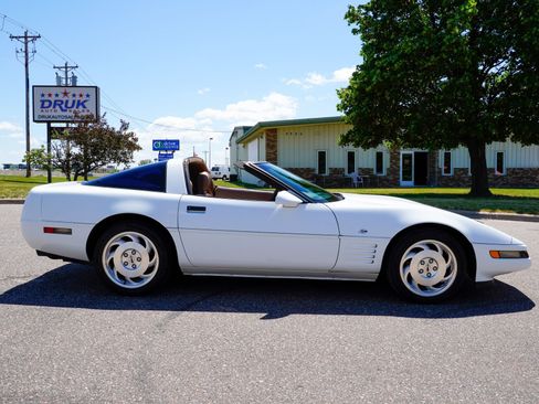 Used 1993 Chevrolet Corvette Coupe RWD image 30