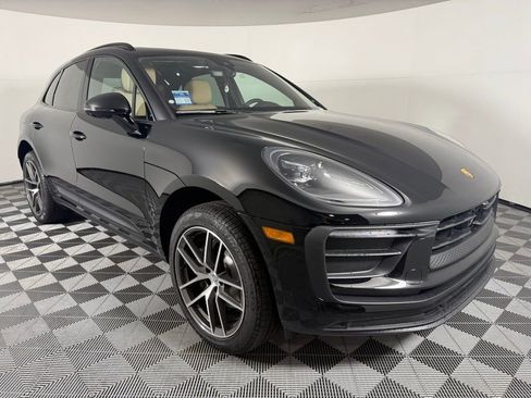 New 2025 Porsche Macan image 9