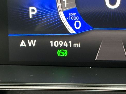 Used 2025 Volkswagen Jetta SE image 40