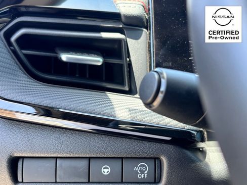 Certified 2025 Nissan Kicks SR FWD image 28