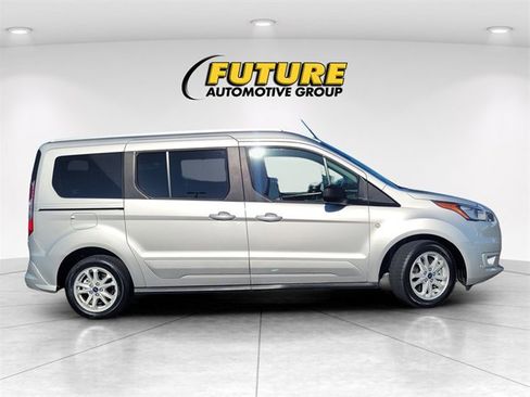 Used 2020 Ford Transit Connect XLT image 3