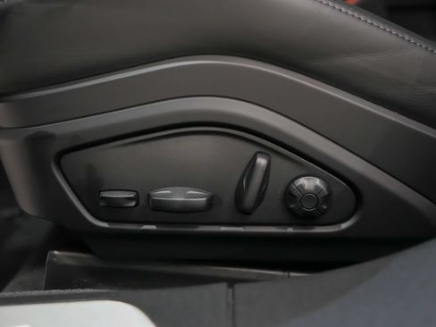 Used 2025 Porsche Panamera 4 E-Hybrid AWD/4WD image 25