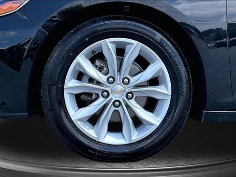 Used 2024 Chevrolet Malibu LT FWD image 30
