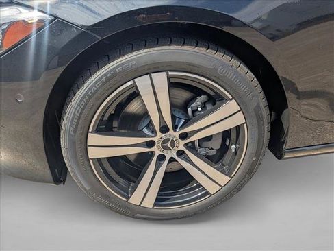 Used 2025 Mercedes-Benz C 300 Sedan image 16
