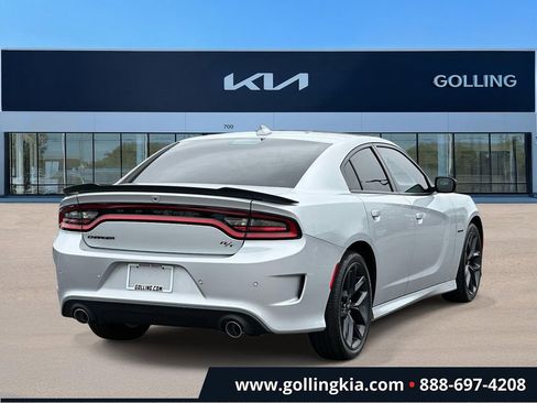 Used 2022 Dodge Charger R/T w/ Blacktop Package RWD image 3