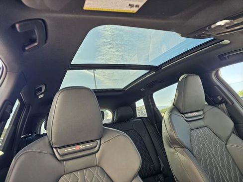 New 2025 Audi SQ6 e-tron Premium Plus image 3
