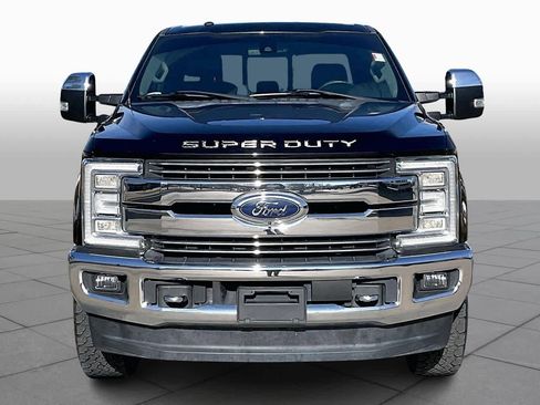 Used 2018 Ford F250 Lariat w/ Lariat Ultimate Package image 3