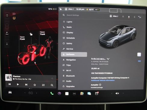 Used 2026 Tesla Model Y Long Range image 12