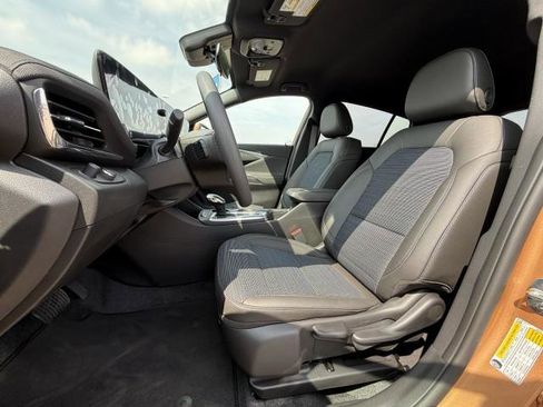 New 2026 Buick Envista Preferred image 16