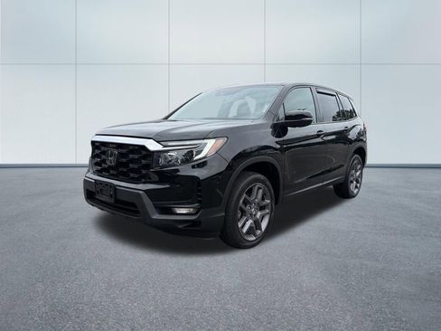 Used 2023 Honda Passport EX-L image 2