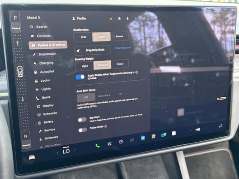 Used 2024 Tesla Model X Base image 14