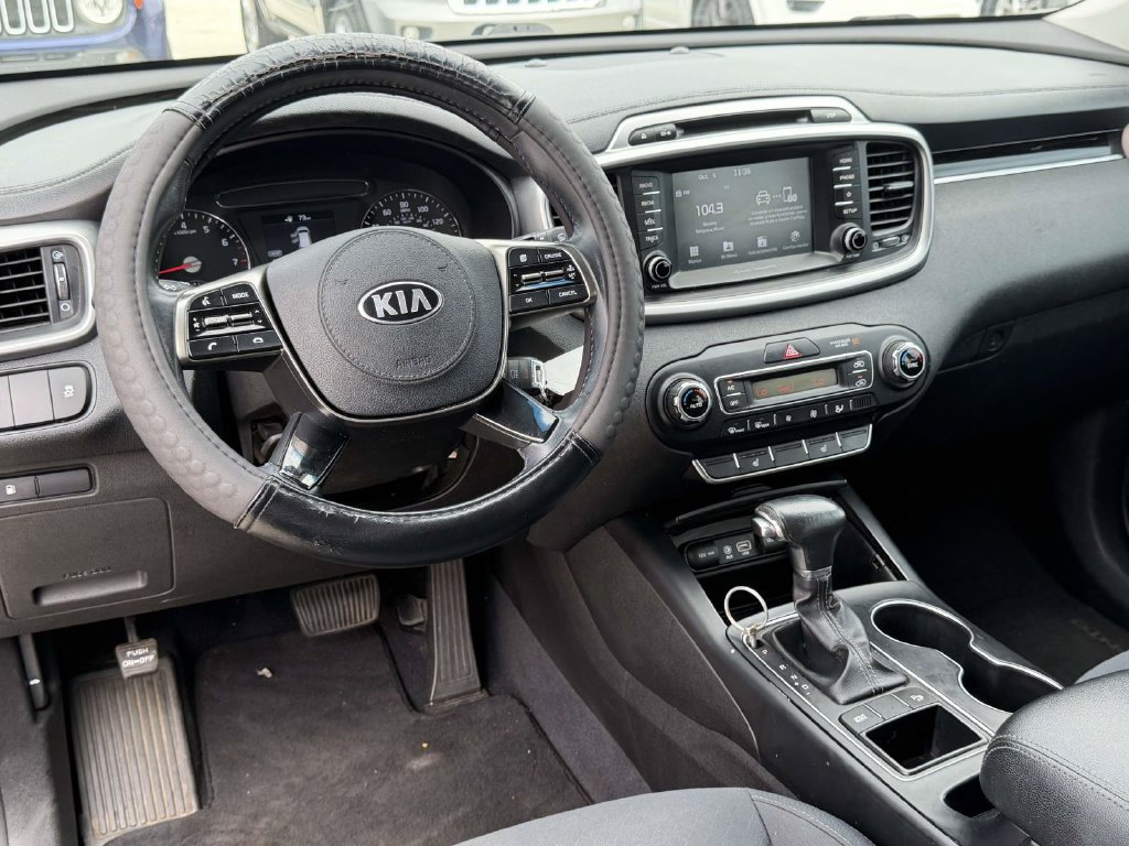Used 2019 Kia Sorento FWD w/ LX Convenience Package image 36