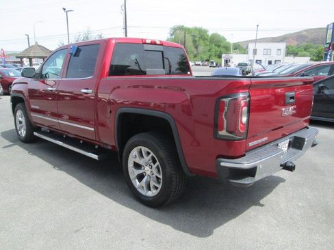 Used 2018 GMC Sierra 1500 SLT AWD/4WD image 4