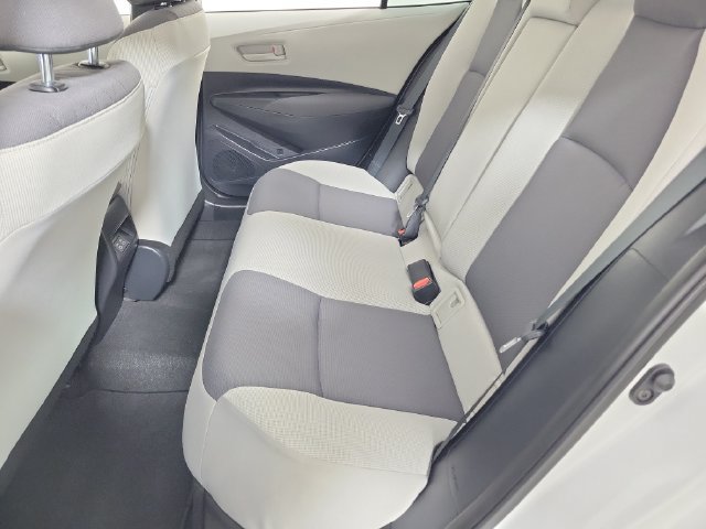 Used 2025 Toyota Corolla LE FWD image 12