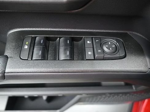 New 2026 Toyota 4Runner SR5 AWD/4WD image 9