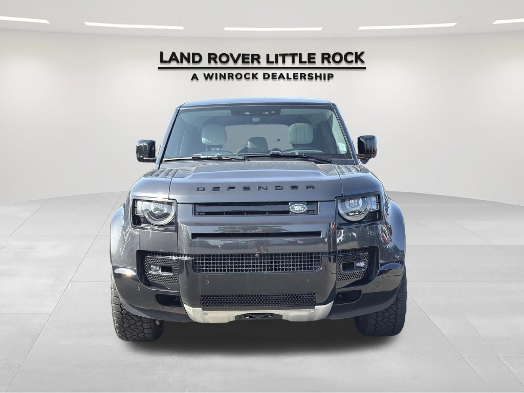 Used 2025 Land Rover Defender 110 V8 AWD/4WD image 8