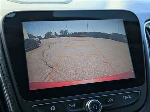 Used 2016 Chevrolet Malibu LT w/ Leather Package FWD image 12