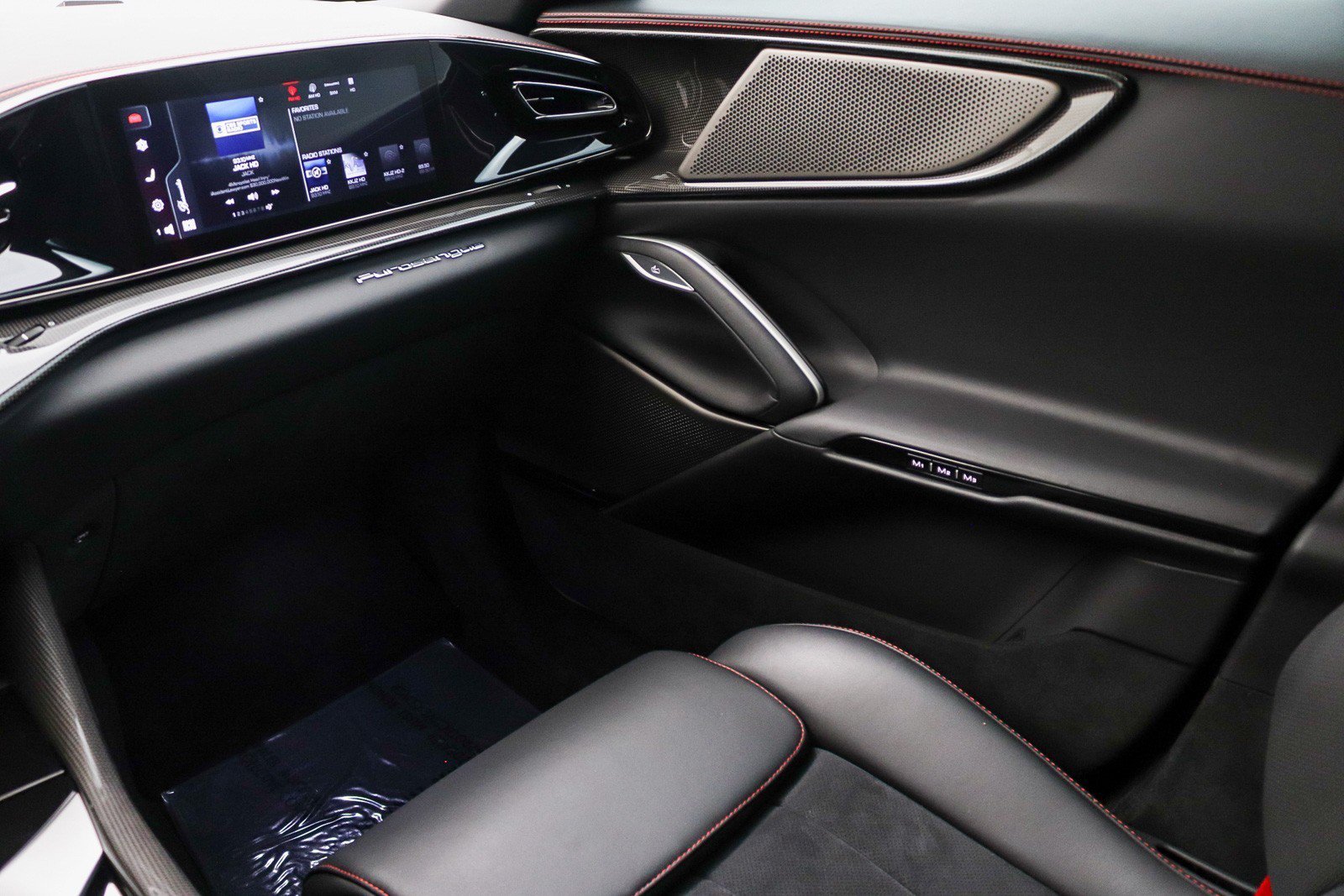 Used 2024 Ferrari Purosangue AWD/4WD image 19