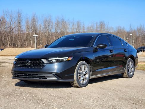 Used 2024 Honda Accord EX image 12