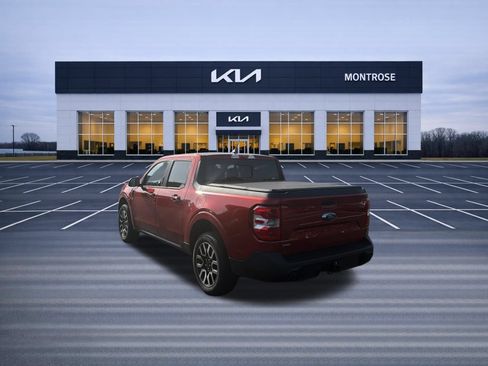 Used 2023 Ford Maverick Lariat w/ Lariat Luxury Package FWD image 8