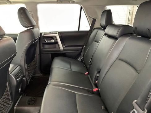 Used 2024 Toyota 4Runner Limited AWD/4WD image 18