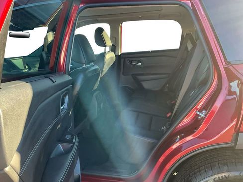 Used 2024 Nissan Rogue SV w/ SV Premium Package image 21