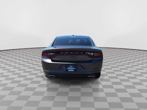 Used 2022 Dodge Charger SXT RWD image 7