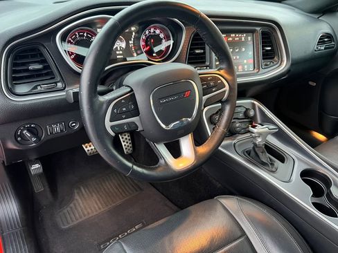 Used 2016 Dodge Challenger SXT Plus image 18