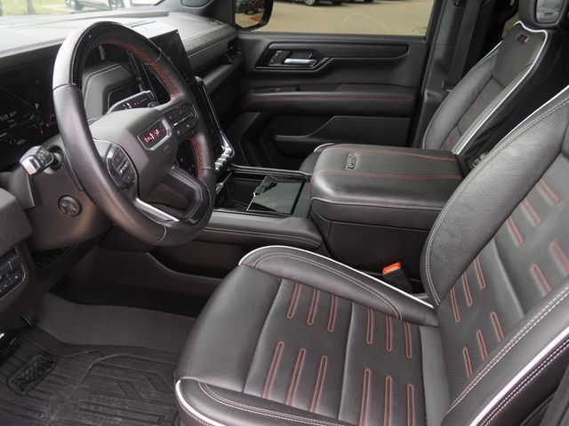 Used 2025 GMC Yukon AT4 Ultimate w/ LPO, Floor Liner Package AWD/4WD image 21