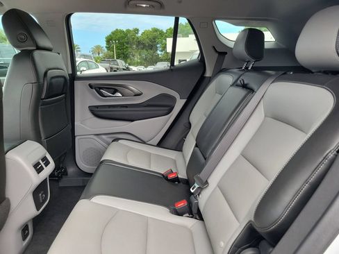Used 2022 GMC Terrain SLT w/ LPO, Floor Liner Package FWD image 12
