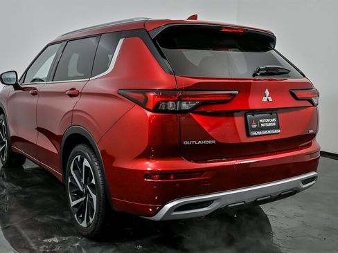 Used 2024 Mitsubishi Outlander SEL image 9