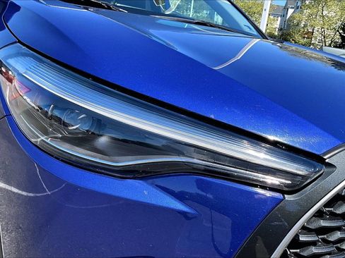 Used 2024 Toyota Corolla Cross XLE image 26