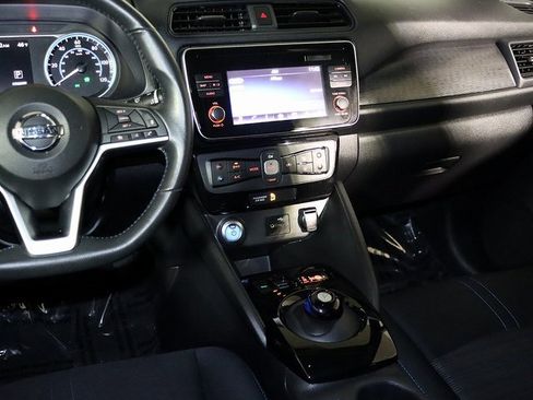 Used 2019 Nissan Leaf SV image 15