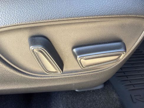 Used 2024 Toyota RAV4 Limited image 33