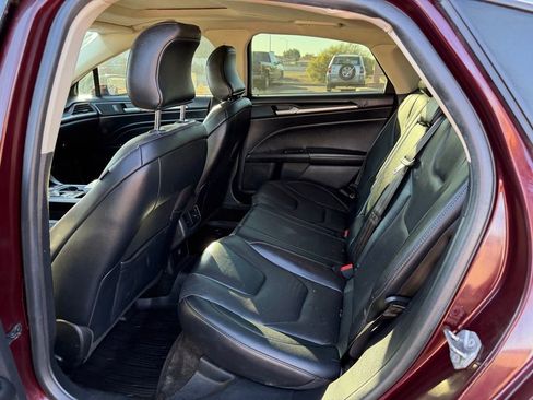 Used 2018 Ford Fusion Titanium image 21