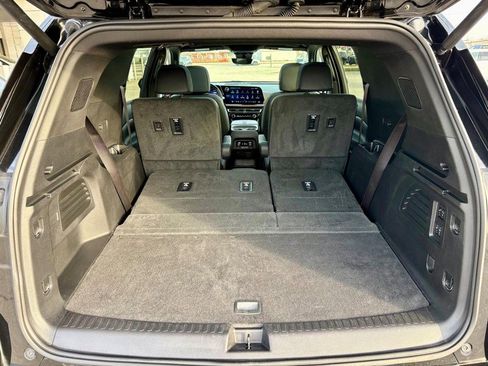 Used 2024 Chevrolet Traverse RS w/ LPO, Floor Liner Package image 6