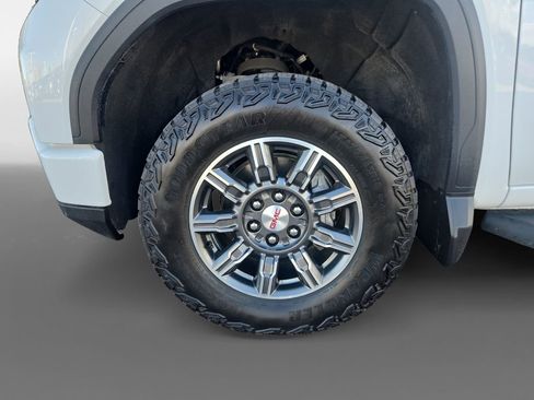 Used 2024 GMC Sierra 1500 AT4 w/ AT4 Preferred Package image 15