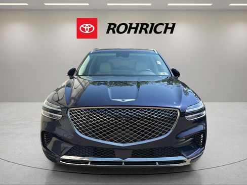 Used 2023 Genesis GV70 2.5T w/ Advanced Package AWD/4WD image 2