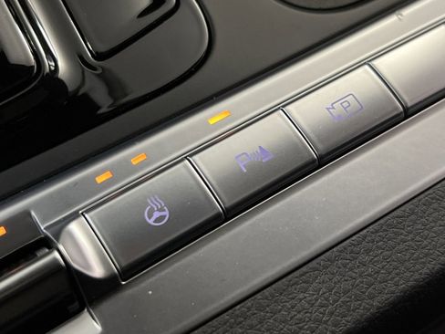 New 2026 Kia Carnival SX Prestige FWD image 33