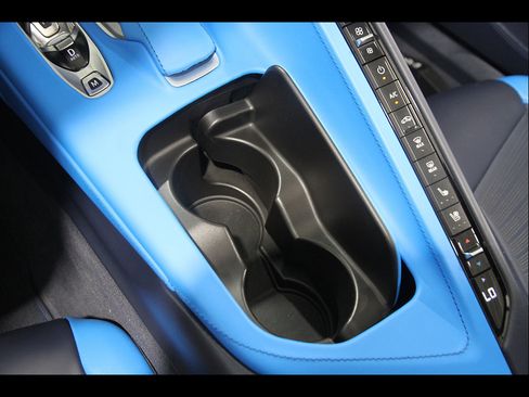 Used 2023 Chevrolet Corvette Stingray Premium Conv w/ Z51 Performance Package RWD image 22